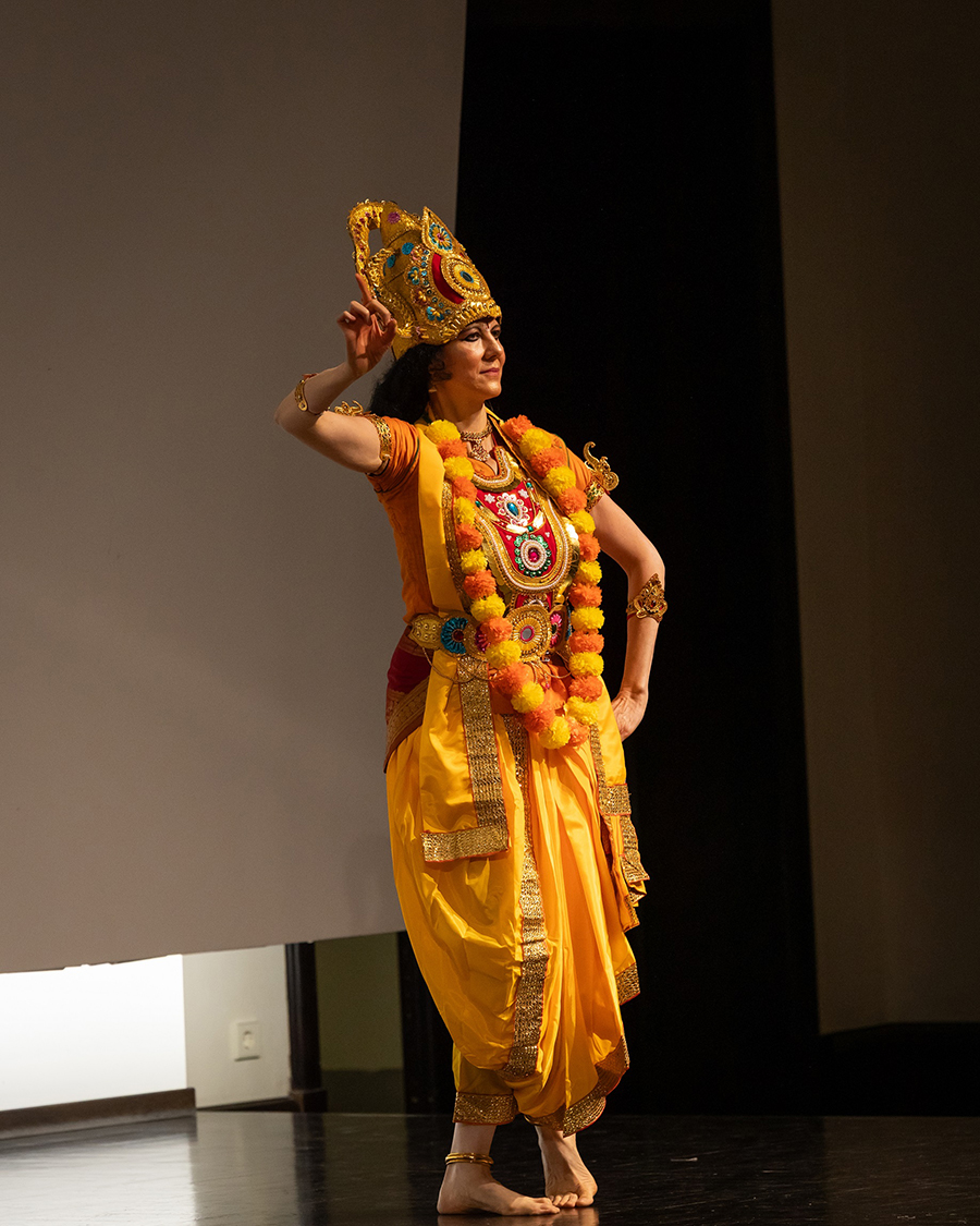 9%20Visnu%20gebietet%20der%20Flut%20Einhalt%20kl...